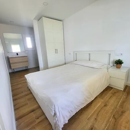Casa En Zahora Con Piscina * Cádiz